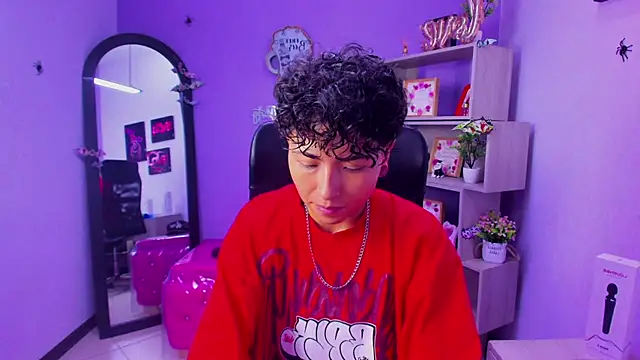 Im Mathias online show from November 4, 4:06 am