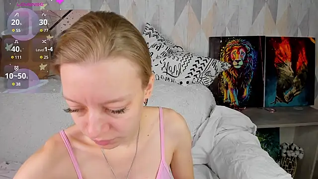 Snapshot of Michelle_Blond chatting on October 15, 9:34 am Michelle Blond online show from October 15, 9:34 am
