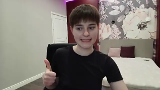 EmiliaYours online show from March 17, 4:11 pm