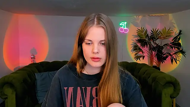 holy kitty online show from September 8, 2:16 pm