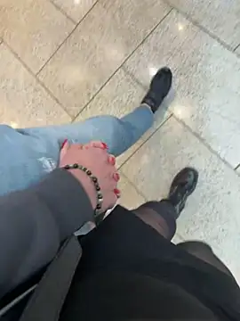 Secret couple  online show from November 8, 9:25 am