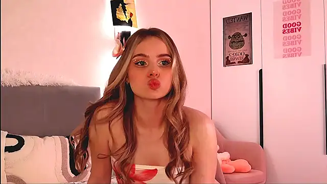 SIlviaBeyt online show from September 8, 6:07 pm