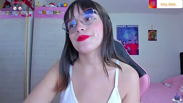 Lucyy-hess online show from May 1, 9:29 pm