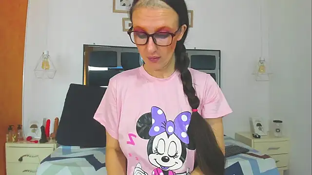 LolaBoobs online show from July 12, 1:01 pm