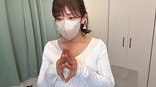 Risa 06 online show from August 1, 11:45 am