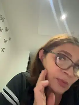 AntonellaAlondra4 online show from May 1, 2:48 am