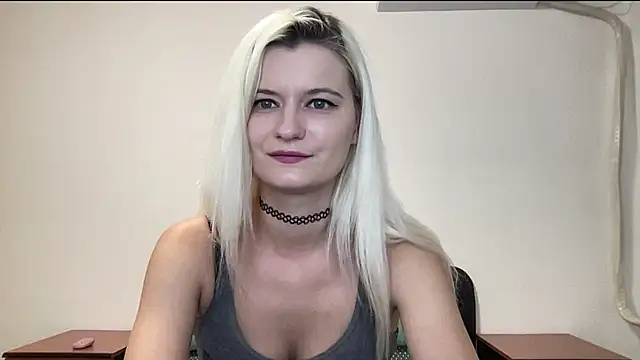 Snapshot of Onika_Love chatting on September 16, 9:56 pm Onika Love online show from September 16, 9:56 pm