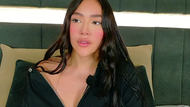 nicolle pierce online show from November 10, 2:01 pm