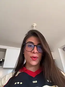 MariaIsabella8 online show from June 1, 9:05 pm