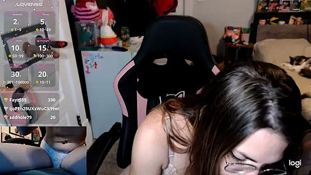 KierBearKisses online show from November 19, 5:13 pm