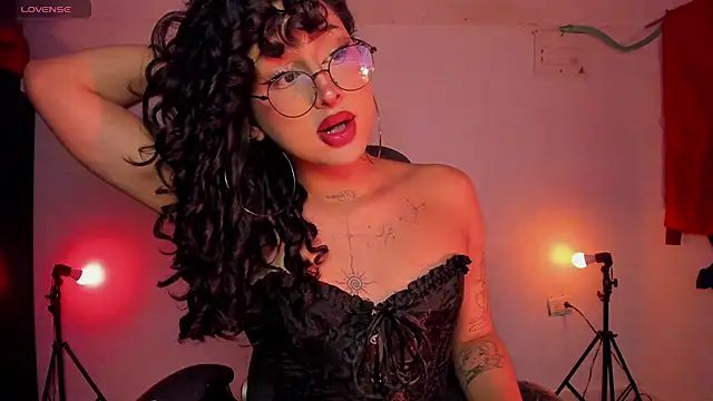 Heka Prudence online show from June 26, 3:08 am
