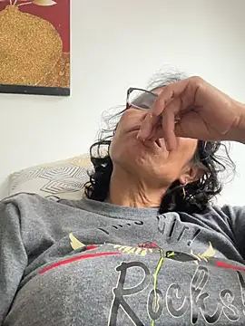 MireyaTorresGu online show from February 23, 9:36 pm