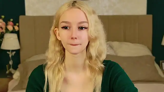 NaomiLoys online show from November 7, 10:43 am