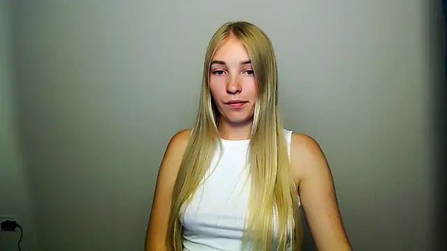 Snapshot of Queen_ofLove chatting on September 20, 6:28 pm Queen ofLove online show from September 20, 6:28 pm