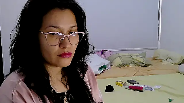 luxandracon23 online show from October 12, 6:54 pm