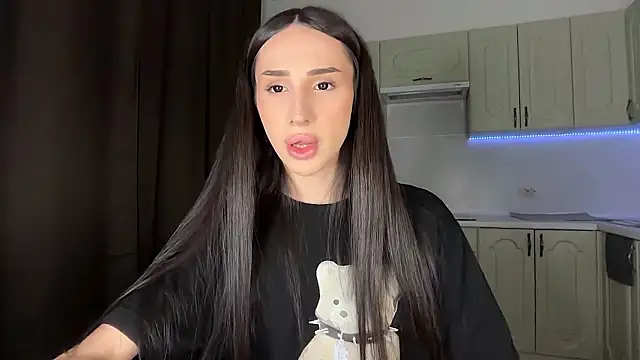 Kim Oberlin  online show from March 12, 5:04 pm