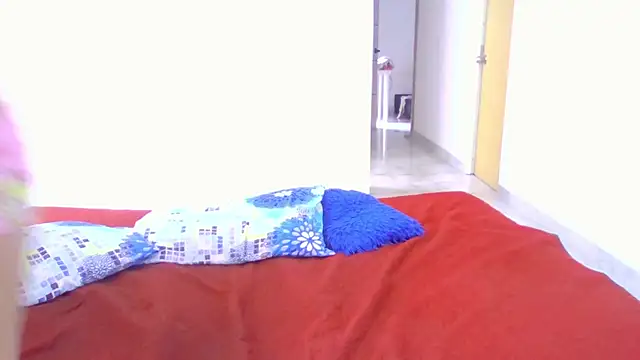 stephanieross202cl online show from March 18, 6:46 pm