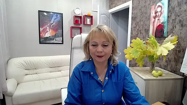 Snapshot of Milla_Cutie18 chatting on September 25, 5:50 am Milla Cutie18 online show from September 25, 5:50 am