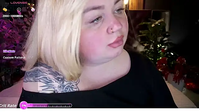 ZaraReignn online show from February 28, 9:25 pm