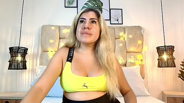 AdharaSmithh online show from January 7, 7:28 pm