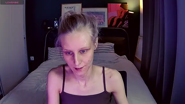 KatiKate online show from June 20, 6:55 pm