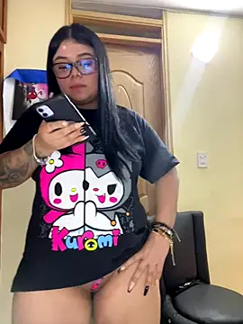 alissonfernandez  online show from January 7, 12:25 am