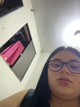 alissonfernandez  online show from July 19, 2:03 am