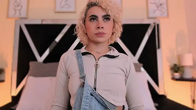 Snapshot of marian_pinzon chatting on September 11, 2:45 am marian pinzon online show from September 11, 2:45 am