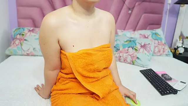 hornybarelylegalgirl online show from June 27, 12:17 pm