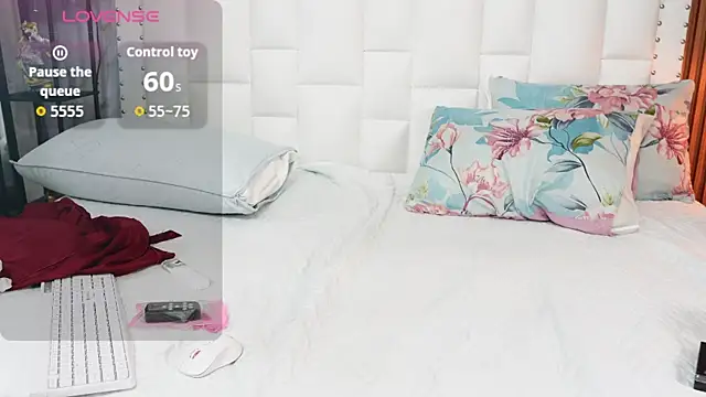 hornybarelylegalgirl online show from June 28, 12:23 pm