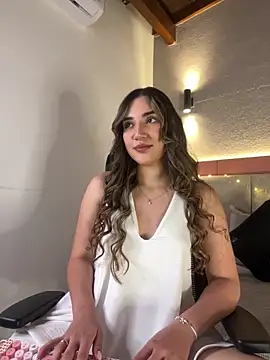 Snapshot of AniiRose chatting on October 3, 2:38 am AniiRose online show from October 3, 2:38 am