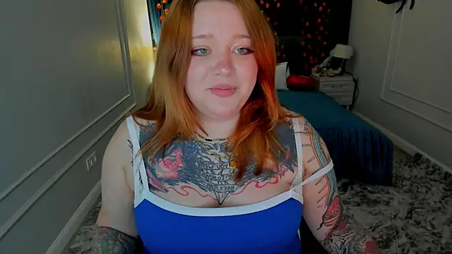 MoonLghte online show from November 4, 6:46 pm