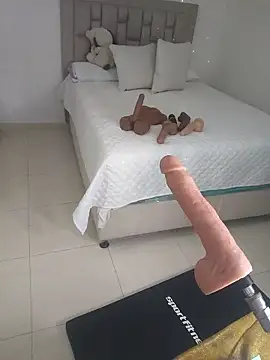 milf venus online show from June 26, 6:42 pm