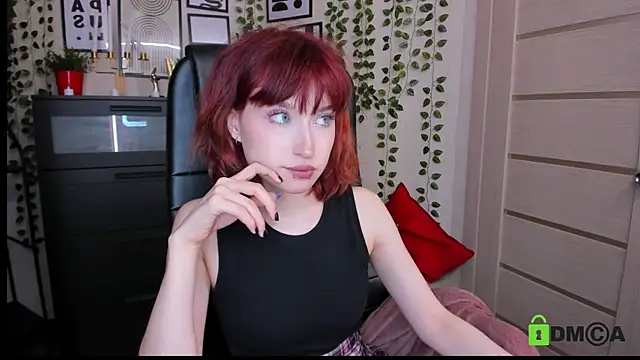 ElizaNik  online show from June 23, 10:30 pm