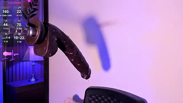 sexy mich 18 online show from July 4, 8:27 pm