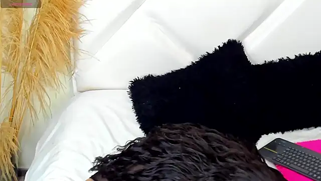 ScarlethNatasha online show from October 22, 3:33 am