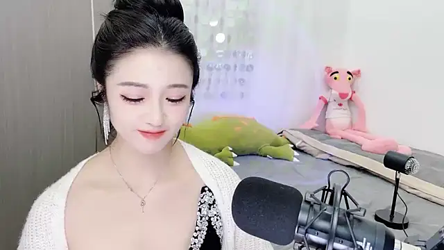 starsqimei online show from December 3, 5:43 am