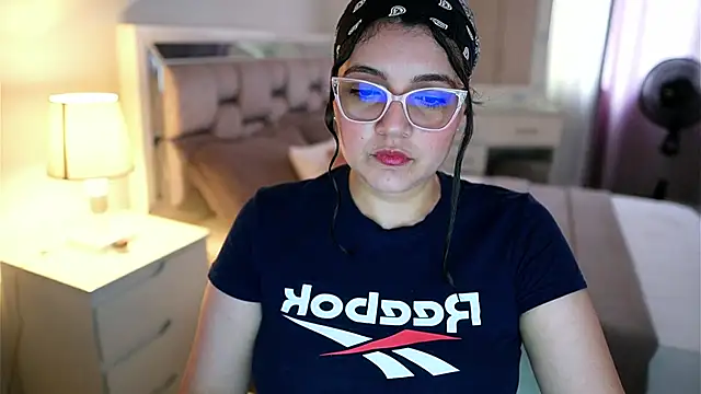 Camilaa bueno online show from February 15, 9:36 pm