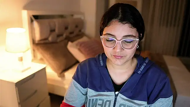 Camilaa bueno online show from December 1, 1:53 am