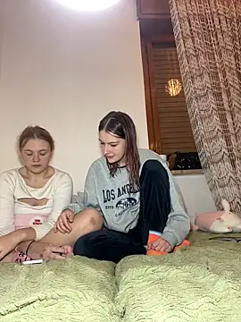 ella grays online show from October 24, 6:15 pm