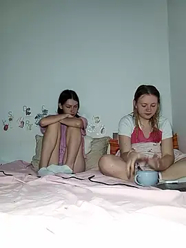 ella grays online show from June 13, 5:43 pm