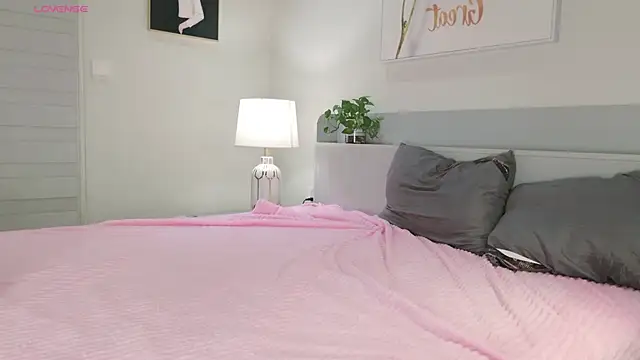 Pinky  Binky online show from February 26, 3:38 am