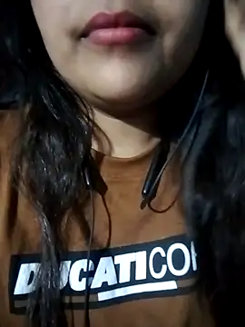 Love-Veronica online show from March 16, 5:50 pm