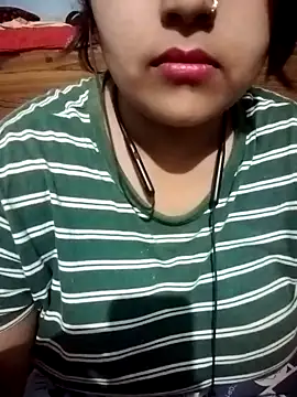 Love-Veronica online show from April 28, 1:37 pm