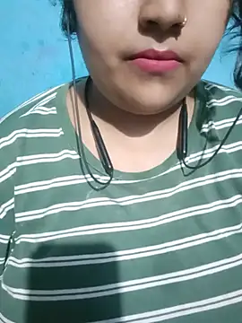 Love-Veronica online show from July 11, 6:30 pm