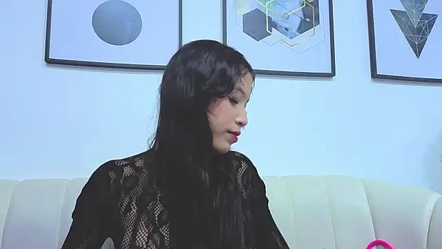ChantalHans online show from April 30, 11:19 pm