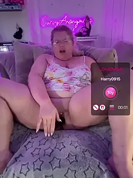 CurvyAnonymousGirl89 online show from June 26, 3:35 pm