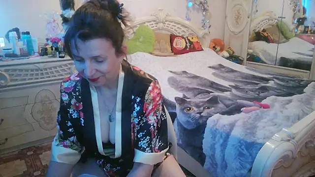 Debra Phoenix online show from July 4, 2:18 am