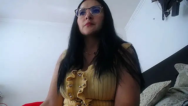 princehermosa44 online show from July 6, 7:38 pm