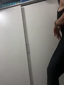 xBubblyBarbiexx online show from April 8, 3:19 am